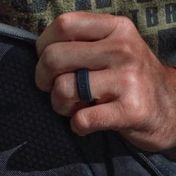 QALO Standard Men's Dark Grey Crosshatch